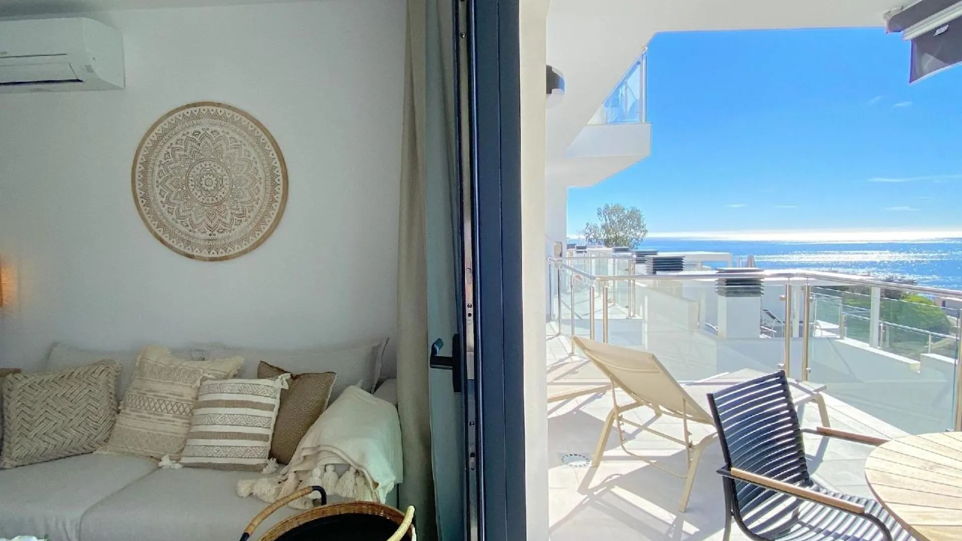 Apartment Ferienwohnung Fuer 4 Personen Ca 90 Qm In Nerja, Andalusien Costa Del Sol